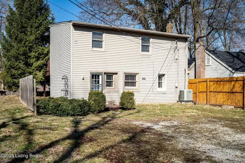 6115 Front St, Westport, KY 40077