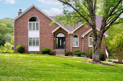 1508 Colonial Ct, Goshen, KY 40026