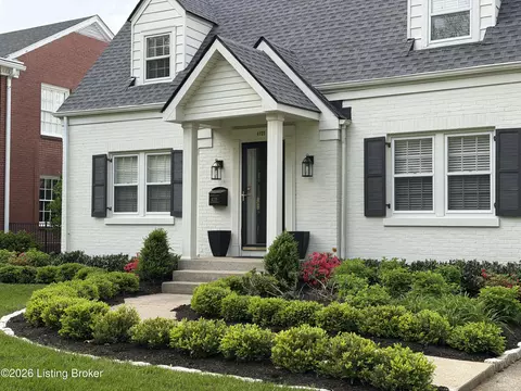 4029 Saint Ives Ct, Louisville, KY 40207