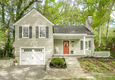 2777 Grinstead Dr, Louisville, KY 40206