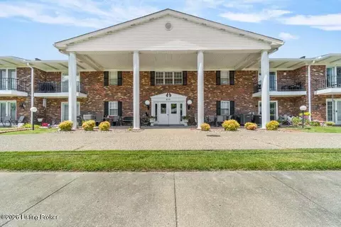 8101 Wendamoor Dr # 19-1, Louisville, KY 40228