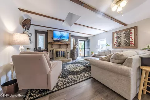 Living - 498 Rainbow Knob Ln, Mc Daniels, KY 40152 photo 1 of 3