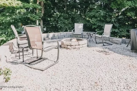 Exterior - 498 Rainbow Knob Ln, Mc Daniels, KY 40152 photo 8 of 27