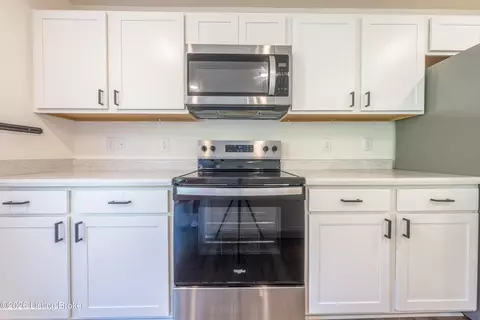 Kitchen - 117 Beech Tree Ct, Brooks, KY 40109 photo 2 of 3