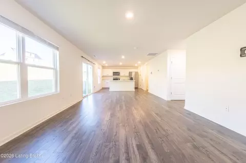 Living - 117 Beech Tree Ct, Brooks, KY 40109 photo 4 of 9