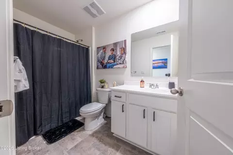 Bath - 117 Beech Tree Ct, Brooks, KY 40109 photo 3 of 4