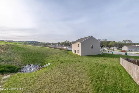 Exterior - 117 Beech Tree Ct, Brooks, KY 40109 photo 5 of 11