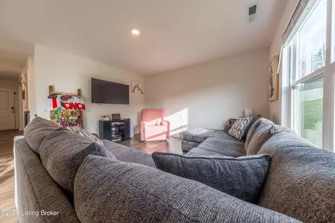 Living - 117 Beech Tree Ct, Brooks, KY 40109 photo 2 of 2