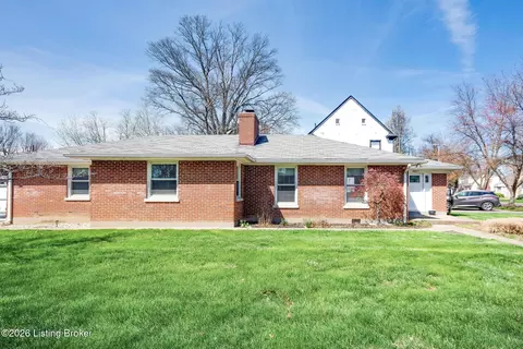 3817 Saint Germaine Ct, Louisville, KY 40207