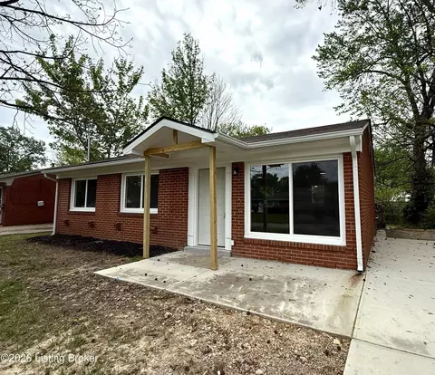 4504 Samara Dr, Louisville, KY 40219