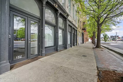 325 E Market St #5, Louisville, KY 40202