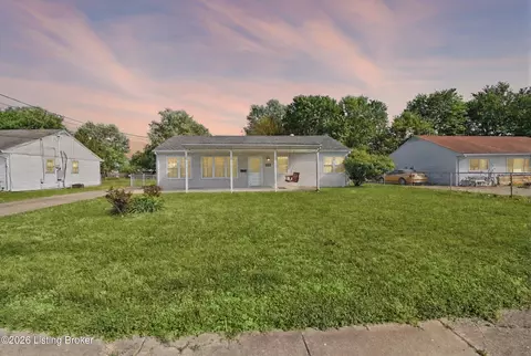 13507 Tennis Blvd, Louisville, KY 40272