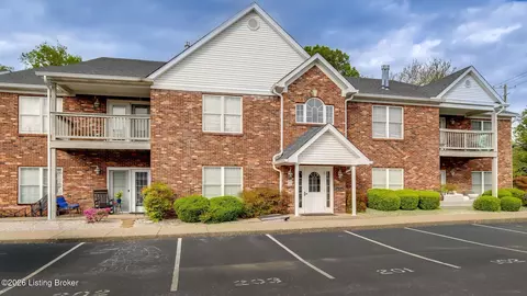 1101 Powerhouse Ln #201, Lyndon, KY 40242