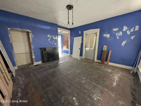 628 W 3rd St, Madison, IN 47250 photo 11
