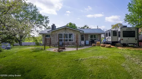 1707 Hilltop Dr, Carrollton, KY 41008