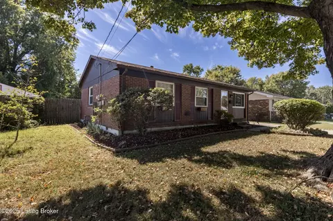 8016 Edsel Ln, Louisville, KY 40291
