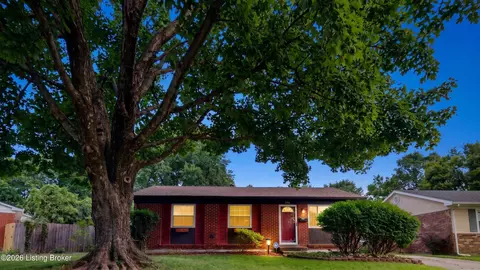 8016 Edsel Ln, Louisville, KY 40291