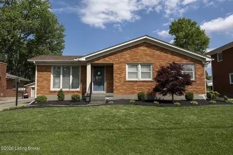 7013 Shareith Dr, Louisville, KY 40228