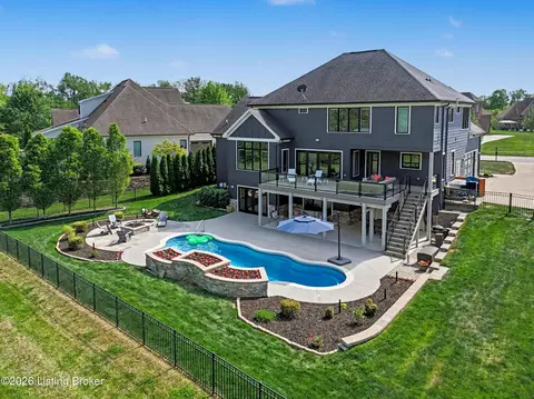 Exterior - 6110 Maddox Blvd, Prospect, KY 40059 photo 3 of 20