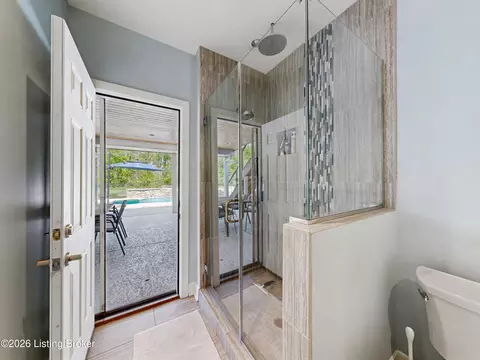 Bath - 6110 Maddox Blvd, Prospect, KY 40059 photo 10 of 10