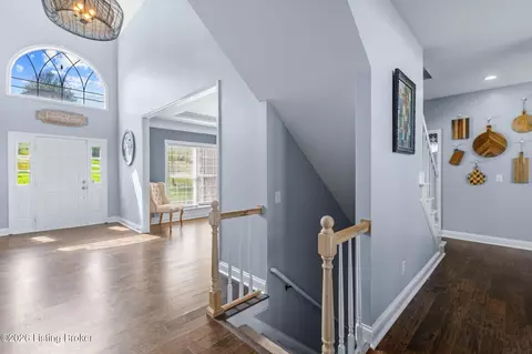 Entry Way - 10609 Elder Ln, Prospect, KY 40059 photo 4 of 9
