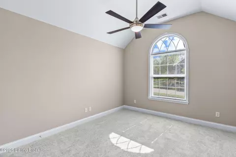 Bedroom - 10609 Elder Ln, Prospect, KY 40059 photo 3 of 5
