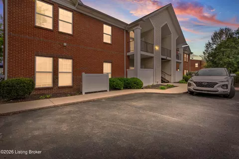 1110 Westlynne Pl #7, Louisville, KY 40222