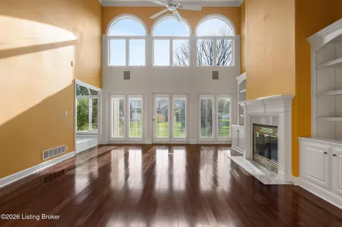 Living - 6509 Mt Batten Ct, Prospect, KY 40059 photo 4 of 8