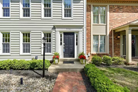 9541 Wessex Pl, Louisville, KY 40222