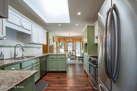 Kitchen - 102 Thicket Ct, Radcliff, KY 40160 photo 1 of 4