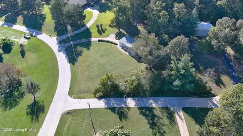 View/Area - 102 Thicket Ct, Radcliff, KY 40160 photo 6 of 7