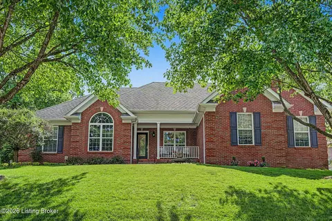 4214 Woodmont Park Ln, Louisville, KY 40245