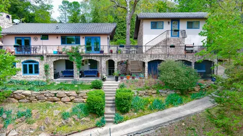 3987 Doe Valley Pkwy, Brandenburg, KY 40108