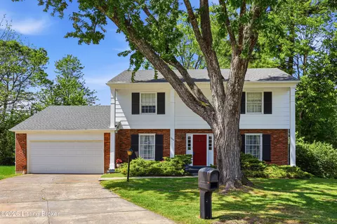 2614 Aylesbury Ct, Louisville, KY 40242