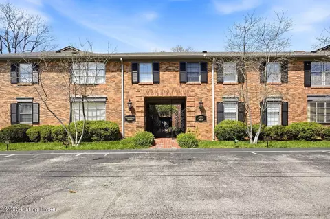 3811 Washington Sq #2G, Louisville, KY 40207