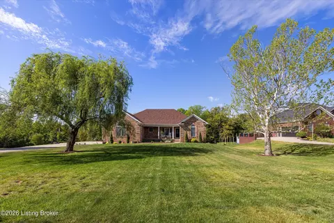 377 Grand Ave, Shepherdsville, KY 40165
