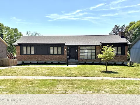2402 High Pine Dr, Louisville, KY 40214