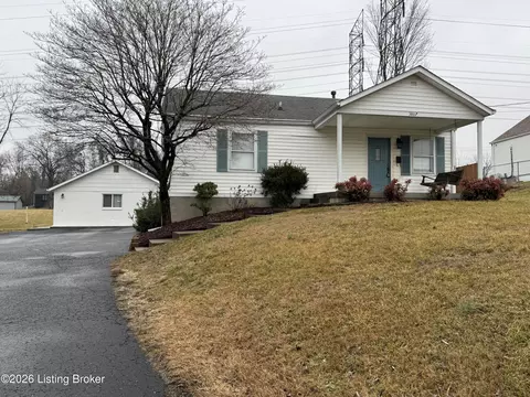 3807 Blanton Ln, Louisville, KY 40216