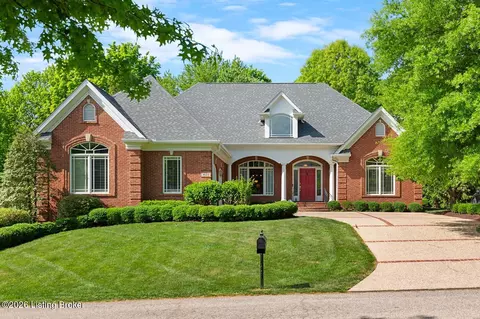 1622 Two Springs Pl, Louisville, KY 40207