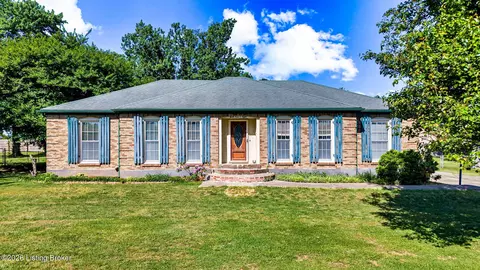 4908 Jerry Dr, Shepherdsville, KY 40165