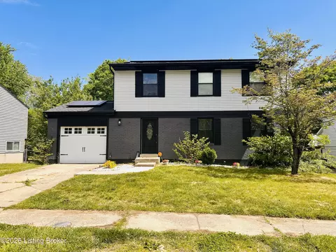 8809 Old Ironsides Dr, Louisville, KY 40228