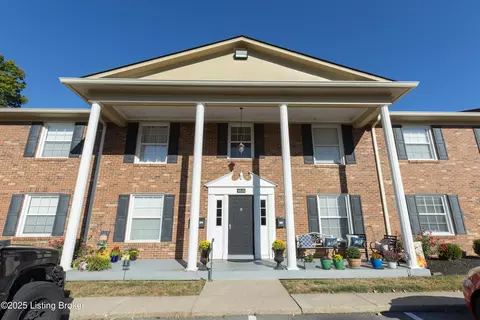 4825 Westmar Ter #202, Louisville, KY 40222