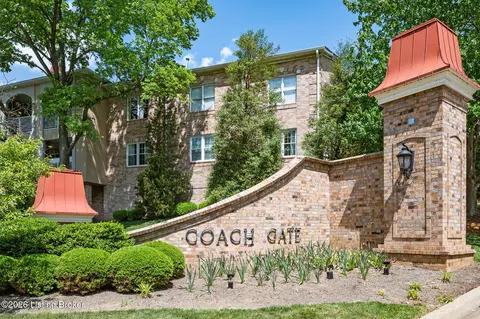 5601 Coach Gate Wynde #34, Louisville, KY 40207