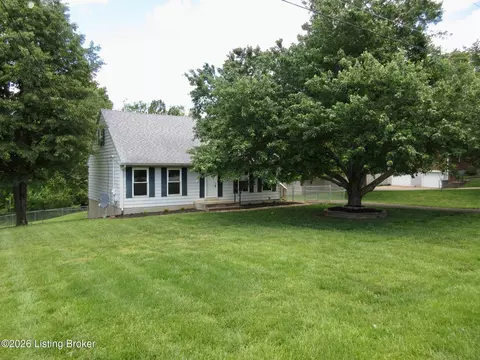 531 Rose Creek Dr, Radcliff, KY 40160