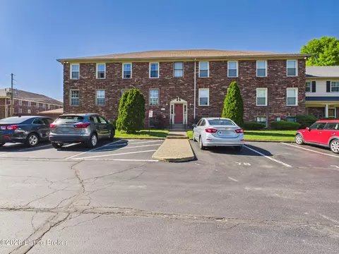 8127 Lake Ave #A8, Louisville, KY 40222