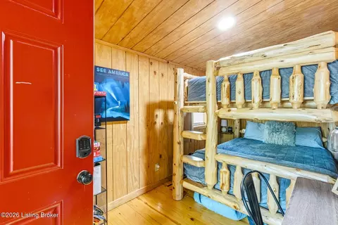 Bedroom - 769 Jock Rd, Bee Spring, KY 42207 photo 1 of 8