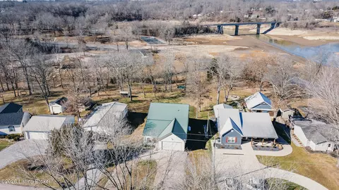 View/Area - 25 E Holiday Beach Loop, Mc Daniels, KY 40152 photo 5 of 10