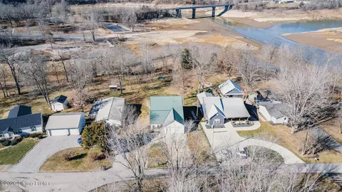 View/Area - 25 E Holiday Beach Loop, Mc Daniels, KY 40152 photo 7 of 10