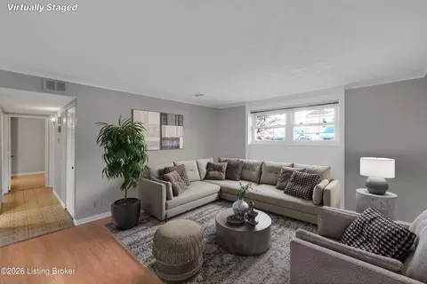 305 Chanel Ct #1, Louisville, KY 40218