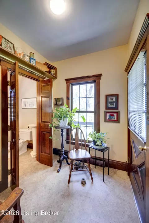 Entry Way - 2305 Reuben Smith Rd, Loretto, KY 40037 photo 3 of 6
